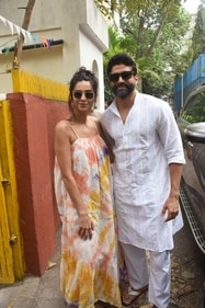 Farhan Akhtar and Shibani Dandekar at Javed Akhtar Holi party. (Varinder Chawla) (Varinder Chawla) Farhan Akhtar and Shibani Dandekar at Javed Akhtar Holi party. (Varinder Chawla) (Varinder Chawla)