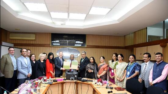 Officials at the MoU signing. (HT PHOTO)