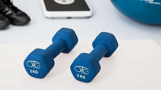 1. Dumbbells: Dumbbells are an essential piece of gym equipment for fitness enthusiasts. They allow you to target specific muscle groups and increase the intensity of your workout. They come in various weights and sizes, so you can find the perfect set for your needs.(Pixabay)