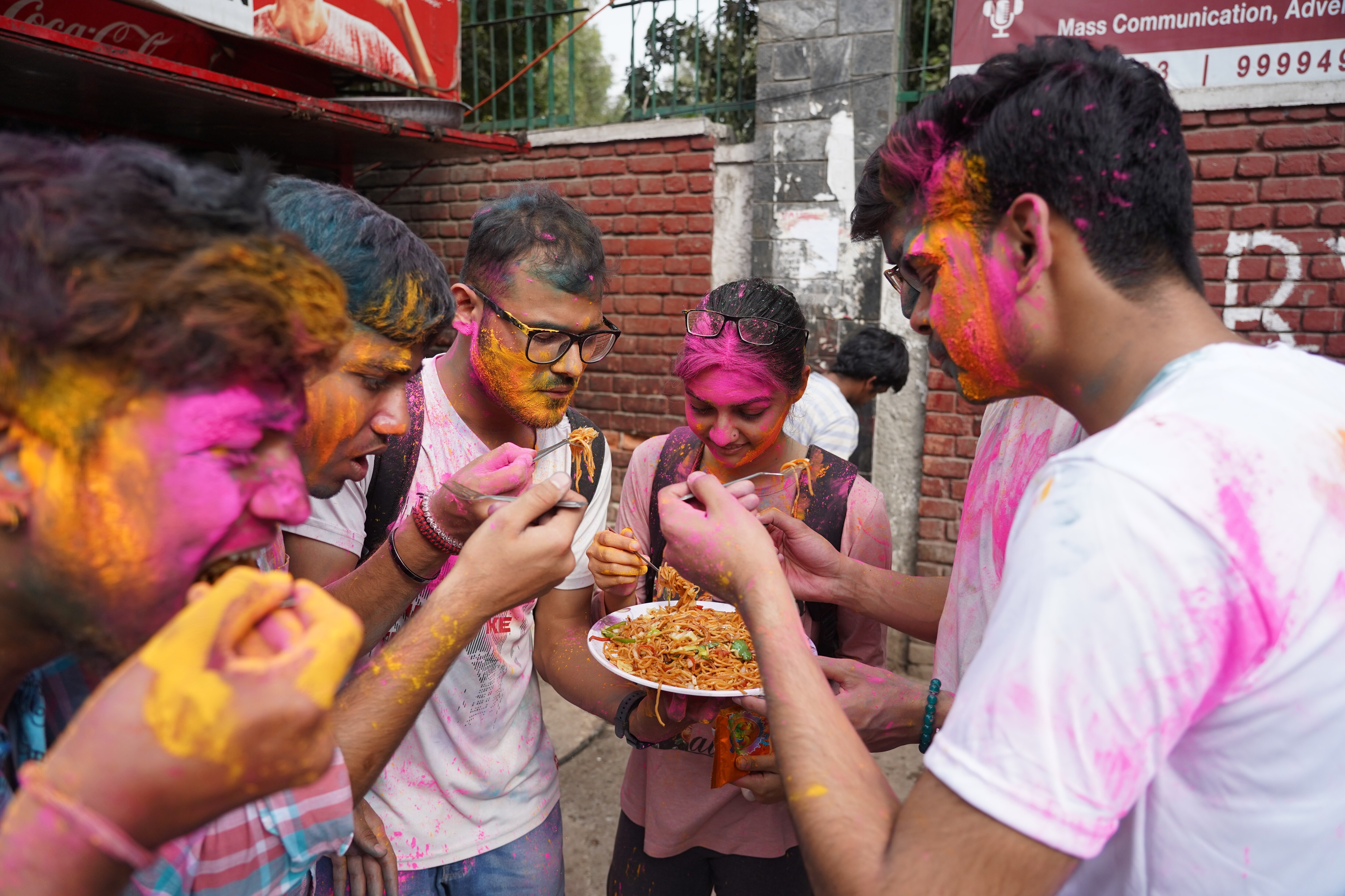The eatery next to Hansraj College provided some a chance to satiate their hunger pangs post Holi celebration.
