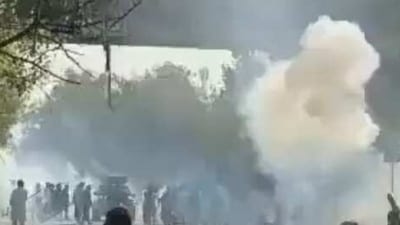 Pakistan: A heavy contingent of police placed containers and barriers on the way to Khan's residence, blocking all entries. Pakistan: A heavy contingent of police placed containers and barriers on the way to Khan's residence, blocking all entries.