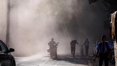 Pune, India - November 07, 2022: People walk on the road even as dust engulfs the stretch due construction site nearby, at Sahakar Nagar, in Pune, India, on Monday, November 07, 2022. (Photo by Rahul Raut/HT PHOTO) (Rahul Raut/HT Photo) Pune, India - November 07, 2022: People walk on the road even as dust engulfs the stretch due construction site nearby, at Sahakar Nagar, in Pune, India, on Monday, November 07, 2022. (Photo by Rahul Raut/HT PHOTO) (Rahul Raut/HT Photo)