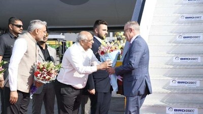 Albanese was welcomed by Gujarat chief minister Bhupendra Patel upon his arrival. (Hindustan Times) Albanese was welcomed by Gujarat chief minister Bhupendra Patel upon his arrival. (Hindustan Times)