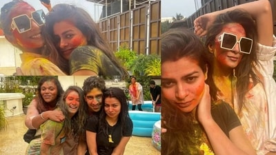 Holi 2023: Kiara Advani and others at a party in Mumbai. Holi 2023: Kiara Advani and others at a party in Mumbai.