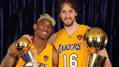 Kobe Bryant with Pau Gasol