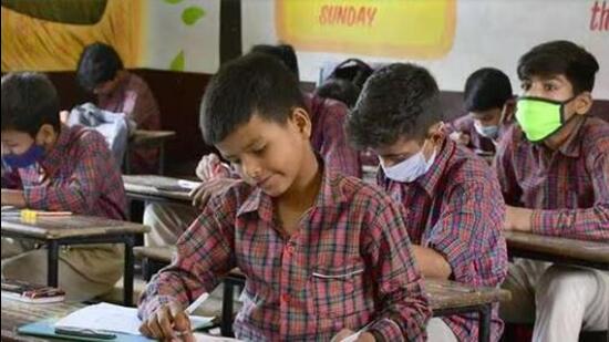 DEO (secondary) Harjit Singh says smaller districts which have fewer schools have more students registered, but in Ludhiana, the response has been tepid. (HT File)