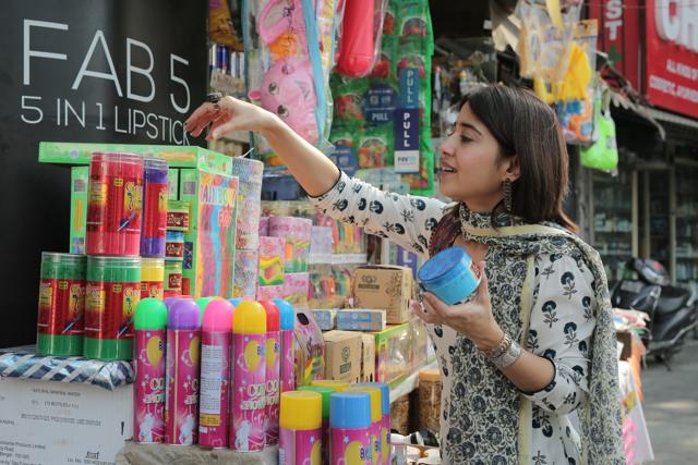 It’s ‘rang barse’ all over again as Shweta Tripathi Sharma shops for Holi colours at Delhi’s Bengali Market. It’s ‘rang barse’ all over again as Shweta Tripathi Sharma shops for Holi colours at Delhi’s Bengali Market.