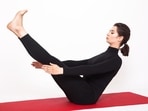 Alia Bhatt’s trainer demonstrates yoga asanas that all women should perform