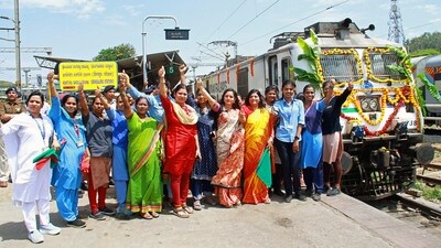 Bengaluru, Mar 08 (ANI): Bengaluru Additional Railway Divisional Manager (Administration) Kusuma Hariprasad, women crew who operated Bengaluru-Mysuru Rajya Rani Express and other railway officers celebrate the International Women's Day, in Bengaluru on Wednesday. (ANI Photo) (Arunkumar Rao) Bengaluru, Mar 08 (ANI): Bengaluru Additional Railway Divisional Manager (Administration) Kusuma Hariprasad, women crew who operated Bengaluru-Mysuru Rajya Rani Express and other railway officers celebrate the International Women's Day, in Bengaluru on Wednesday. (ANI Photo) (Arunkumar Rao)