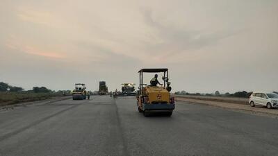 About 88% work of the ambitious Mumbai-Nagpur expressway (picture) is already complete while the state has sanctioned ₹162 crore for building a jetty between Radio Club and Gateway of India to decongest the iconic monument, deputy CM and finance minister Devendra Fadnavis said on Thursday. (HT Archives) About 88% work of the ambitious Mumbai-Nagpur expressway (picture) is already complete while the state has sanctioned ₹162 crore for building a jetty between Radio Club and Gateway of India to decongest the iconic monument, deputy CM and finance minister Devendra Fadnavis said on Thursday. (HT Archives)