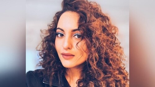 Crimped waves are a fun and unique hairstyle that can add a lot of texture and dimension to your look. (Instagram) Crimped waves are a fun and unique hairstyle that can add a lot of texture and dimension to your look. (Instagram)