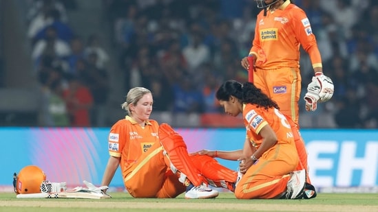 Mumbai, Mar 04 (ANI): Gujarat Giants Captain Beth Mooney is retired hurt during the inaugural Women's Premier League (WPL) match against Mumbai Indians, at Dr DY Patil Sports Academy, in Mumbai on Saturday. (ANI Photo) (Women's Premier League (WPL) Twi)