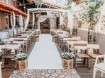 Whether you're going for a classic, romantic feel or a bold and modern look, there are endless theme wedding décor options to choose from. Whether you're going for a classic, romantic feel or a bold and modern look, there are endless theme wedding décor options to choose from.