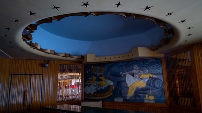 Golcha, opened in 1954 in Delhi’s Daryaganj, is a landmark single-screen cinema. Note the extraordinary woodwork and glass-mirror sculptures, and Art Deco motifs on the walls.&nbsp; (Hemant Chaturvedi)