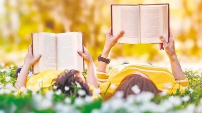 2. Focus on simple pleasures - Embrace the small pleasures of life, such as a warm cup of tea, a good book, or a relaxing bath. Take the time to enjoy these moments and savor them fully.&nbsp; (Shutterstock)