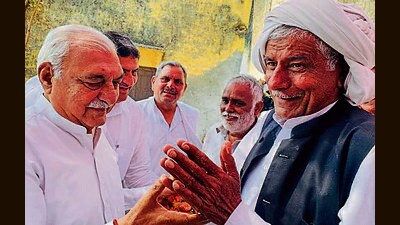 Leader of Opposition and former Haryana CM Bhupinder Singh Hooda in his constituency Garhi Sampla Kiloi on Friday. (Manoj Dhaka/HT)