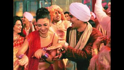 Monsoon Wedding (2001) featured a typical Delhi family wedding, held at home, the kind we don’t see anymore. Monsoon Wedding (2001) featured a typical Delhi family wedding, held at home, the kind we don’t see anymore.