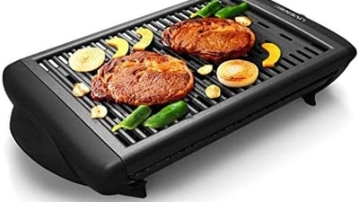 Non-Stick Cookware: Non-stick cookware can release harmful chemicals when heated, including perfluorooctanoic acid (PFOA) and polytetrafluoroethylene (PTFE). It is best to switch to cookware made from safer materials like stainless steel or cast iron. (File Photo (Amazon)) Non-Stick Cookware: Non-stick cookware can release harmful chemicals when heated, including perfluorooctanoic acid (PFOA) and polytetrafluoroethylene (PTFE). It is best to switch to cookware made from safer materials like stainless steel or cast iron. (File Photo (Amazon))