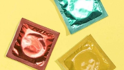 Condoms remain one of the only two contraceptive options men have (Oleksandr Latkun/Zoonar/picture alliance)