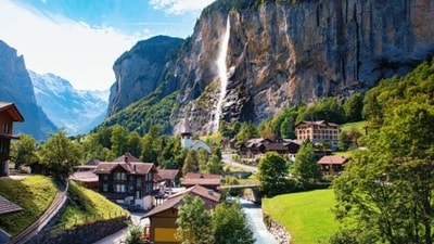 Switzerland: Switzerland is a stunningly beautiful country, with stunning mountains, picturesque lakes, and plenty of activities to keep couples busy. From skiing in the Alps to exploring the charming villages, Switzerland is a perfect destination for a romantic getaway. (Unsplash) Switzerland: Switzerland is a stunningly beautiful country, with stunning mountains, picturesque lakes, and plenty of activities to keep couples busy. From skiing in the Alps to exploring the charming villages, Switzerland is a perfect destination for a romantic getaway. (Unsplash)