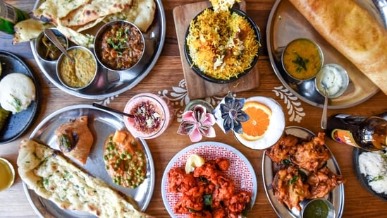 6. Enjoy comfort food - Hygge embraces the idea of comfort food, such as warm soups, stews, and baked goods. Enjoy cooking and sharing meals with loved ones, and focus on nourishing your body and soul.&nbsp;(Shutterstock)