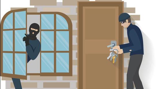 Burglars targeted the locked house of additional sessions judge (ASJ) Ravdeep Hundal on the Mall Road in Ludhiana and decamped with taps and geyser (Getty Images/iStockphoto)