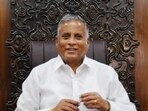 V Somanna is said to be mulling exiting the BJP to join the Congress. (HT) V Somanna is said to be mulling exiting the BJP to join the Congress. (HT)