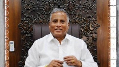 V Somanna is said to be mulling exiting the BJP to join the Congress. (HT) V Somanna is said to be mulling exiting the BJP to join the Congress. (HT)