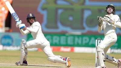 After Pujara's dismissal, Shubman Gill set a short partnership with Virat Kohli and also slammed 128 off 235 balls before getting dismissed by Nathan Lyon in the final session. (AP) After Pujara's dismissal, Shubman Gill set a short partnership with Virat Kohli and also slammed 128 off 235 balls before getting dismissed by Nathan Lyon in the final session. (AP)