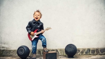 Make practice sessions short and frequent: Kids have short attention spans, so it's important to keep practice sessions short and frequent. Aim for 10-15 minute sessions several times a week, rather than longer sessions once a week. (Unsplash) Make practice sessions short and frequent: Kids have short attention spans, so it's important to keep practice sessions short and frequent. Aim for 10-15 minute sessions several times a week, rather than longer sessions once a week. (Unsplash)