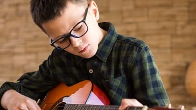 Choose age-appropriate songs: Kids are more likely to stay motivated if they are learning songs that they enjoy and are familiar with. Look for songs that are simple and easy to play at first, and gradually increase the difficulty level as the child progresses. (Unsplash) Choose age-appropriate songs: Kids are more likely to stay motivated if they are learning songs that they enjoy and are familiar with. Look for songs that are simple and easy to play at first, and gradually increase the difficulty level as the child progresses. (Unsplash)