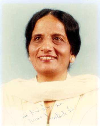 singer Surider Kaur, whose songs are loved across borders. (Courtesy: Apnaorg)