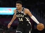 Milwaukee Bucks forward Giannis Antetokounmpo (34) 