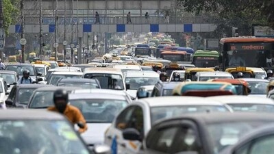 Total passenger vehicle exports declined 9 per cent to 46,486 units from 51,213 units in the year-ago period. Total passenger vehicle exports declined 9 per cent to 46,486 units from 51,213 units in the year-ago period.