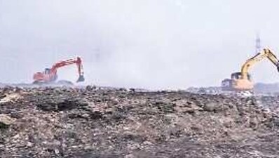 The Brahmapuram garbage dump in Kochi. (ANI) The Brahmapuram garbage dump in Kochi. (ANI)