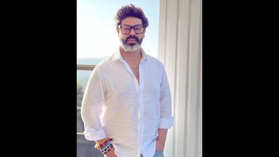 Ssumier Pasricha recalls meeting Satish Kaushik Ssumier Pasricha recalls meeting Satish Kaushik