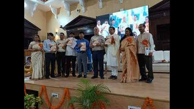 Uttar Pradesh chief secretary Durga Shanker Mishra (sixth from left) unveiling the book on G20 in Lucknow (Sourced)