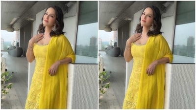 Sunny opted for a minimal makeup look to complement her ethnic ensemble. In nude eyeshadow, black eyeliner, black kohl, mascara-laden eyelashes, drawn eyebrows, contoured cheeks and a shade of red lipstick, Sunny looked ravishing as ever. (Instagram/@sunnyleone) Sunny opted for a minimal makeup look to complement her ethnic ensemble. In nude eyeshadow, black eyeliner, black kohl, mascara-laden eyelashes, drawn eyebrows, contoured cheeks and a shade of red lipstick, Sunny looked ravishing as ever. (Instagram/@sunnyleone)