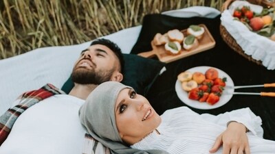 1. Picnic in the park: Pack a lunch or some snacks, grab a blanket, and head to a nearby park for a relaxing afternoon. (Pexels) 1. Picnic in the park: Pack a lunch or some snacks, grab a blanket, and head to a nearby park for a relaxing afternoon. (Pexels)