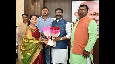 CM Hemant Soren meets Sunita Chaudhary, the newly elected AJSU Party MLA from Ramghar, at state Assembly on Monday. (ANI) CM Hemant Soren meets Sunita Chaudhary, the newly elected AJSU Party MLA from Ramghar, at state Assembly on Monday. (ANI)