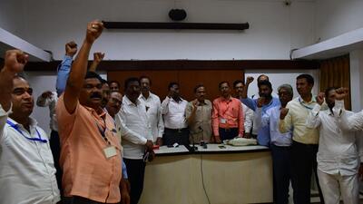 Mumbai, India - March 13, 2023: Vishwas Katkar, convenor, Steering Committee of Government Employees Unions along with other representatives from various employees unions, declare indefinite strike from midnight during a press conference, at Mumbai Press Club, Azad Maidan, in Mumbai, India, on Monday, March 13, 2023. (HT Photo) (Hindustan Times) Mumbai, India - March 13, 2023: Vishwas Katkar, convenor, Steering Committee of Government Employees Unions along with other representatives from various employees unions, declare indefinite strike from midnight during a press conference, at Mumbai Press Club, Azad Maidan, in Mumbai, India, on Monday, March 13, 2023. (HT Photo) (Hindustan Times)
