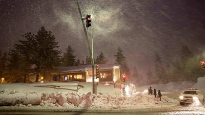 The National Weather Service (NWS) forecast suggests that New York, New Jersey, and Connecticut could see as much as 10 inches of snowfall on Monday.