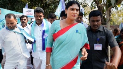 YSR Telangana Party chief YS Sharmila leads a protest march from Jantar Mantar to Parliament in New Delhi, on Tuesday, March 14, 2023. (PTI Photo/Vijay Verma) YSR Telangana Party chief YS Sharmila leads a protest march from Jantar Mantar to Parliament in New Delhi, on Tuesday, March 14, 2023. (PTI Photo/Vijay Verma)