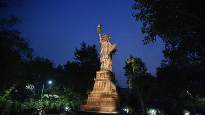 The Statue of Liberty replica at the Sarai Kale Khan Waste to Wonder Park, which is the blueprint for Celebration Park. (HT archive) The Statue of Liberty replica at the Sarai Kale Khan Waste to Wonder Park, which is the blueprint for Celebration Park. (HT archive)