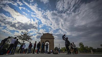 The maximum is likely to be around 34°C till Thurdsay. (Raj K Raj/HT Photo) The maximum is likely to be around 34°C till Thurdsay. (Raj K Raj/HT Photo)