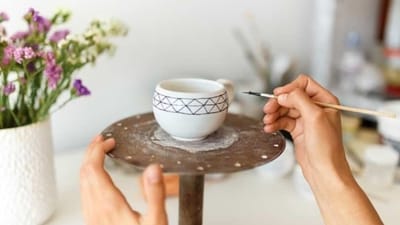 Clean the ceramic bowls: Before painting, make sure the surface of the bowls is clean and free of any dust or debris. Wash them with warm water and soap, then rinse thoroughly and let them dry completely. (Unsplash) Clean the ceramic bowls: Before painting, make sure the surface of the bowls is clean and free of any dust or debris. Wash them with warm water and soap, then rinse thoroughly and let them dry completely. (Unsplash)
