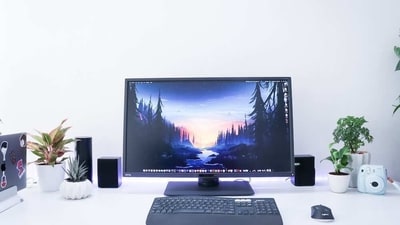 HP monitors are known for their great display and efficiency. (Pexels)