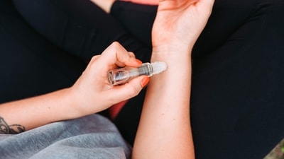 Use essential oils: Essential oils like eucalyptus, peppermint, and tea tree oil can help to reduce inflammation in the lungs and improve respiratory function. You can add a few drops of essential oil to a diffuser or vaporizer to inhale the aroma. (Unsplash) Use essential oils: Essential oils like eucalyptus, peppermint, and tea tree oil can help to reduce inflammation in the lungs and improve respiratory function. You can add a few drops of essential oil to a diffuser or vaporizer to inhale the aroma. (Unsplash)