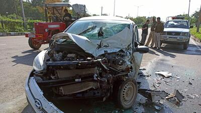 Constructed to ease off traffic congestion in Kharar, Mohali and Chandigarh, the 21.2km-long Airport Road (PR-7) has claimed 73 lives and witnessed 176 accidents between 2017 and 2021, shows the audit report prepared last year about the accidents and blackspots on the stretch. (HT file photo)