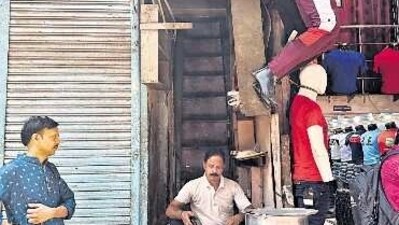 Zina Tea Stall, named after the Urdu for “staircase”. Zina Tea Stall, named after the Urdu for “staircase”.